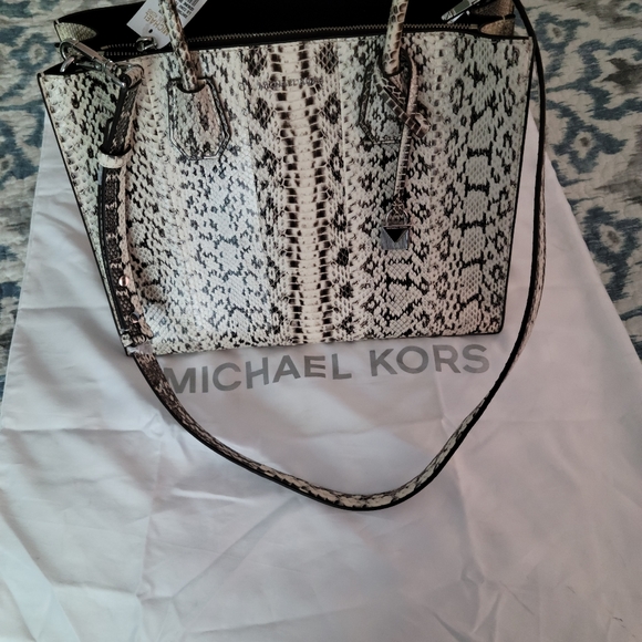 Brand new Michael Kors Snakeskin purse - Picture 6 of 7